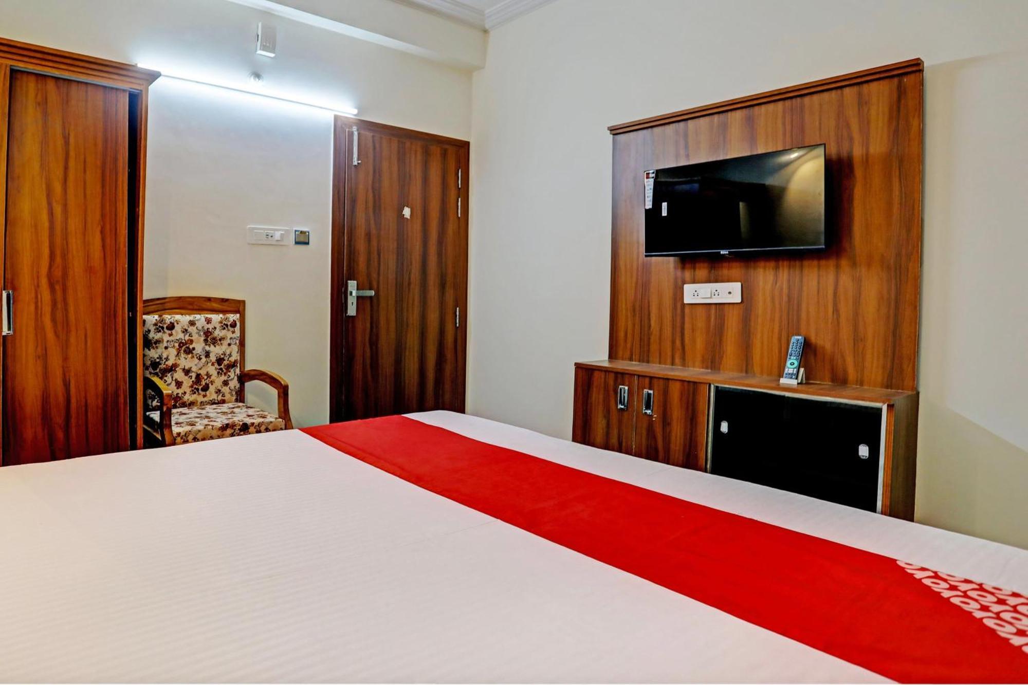 Hotel O Al Diwan Banquet And Suites Kanpur Exteriör bild